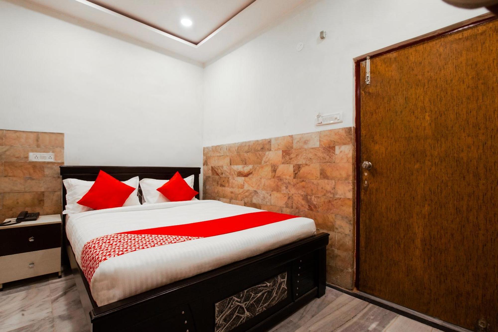 Super Hotel O Holiday Rani Gunj Opp Punjab National Bank Secundurabad Exteriör bild