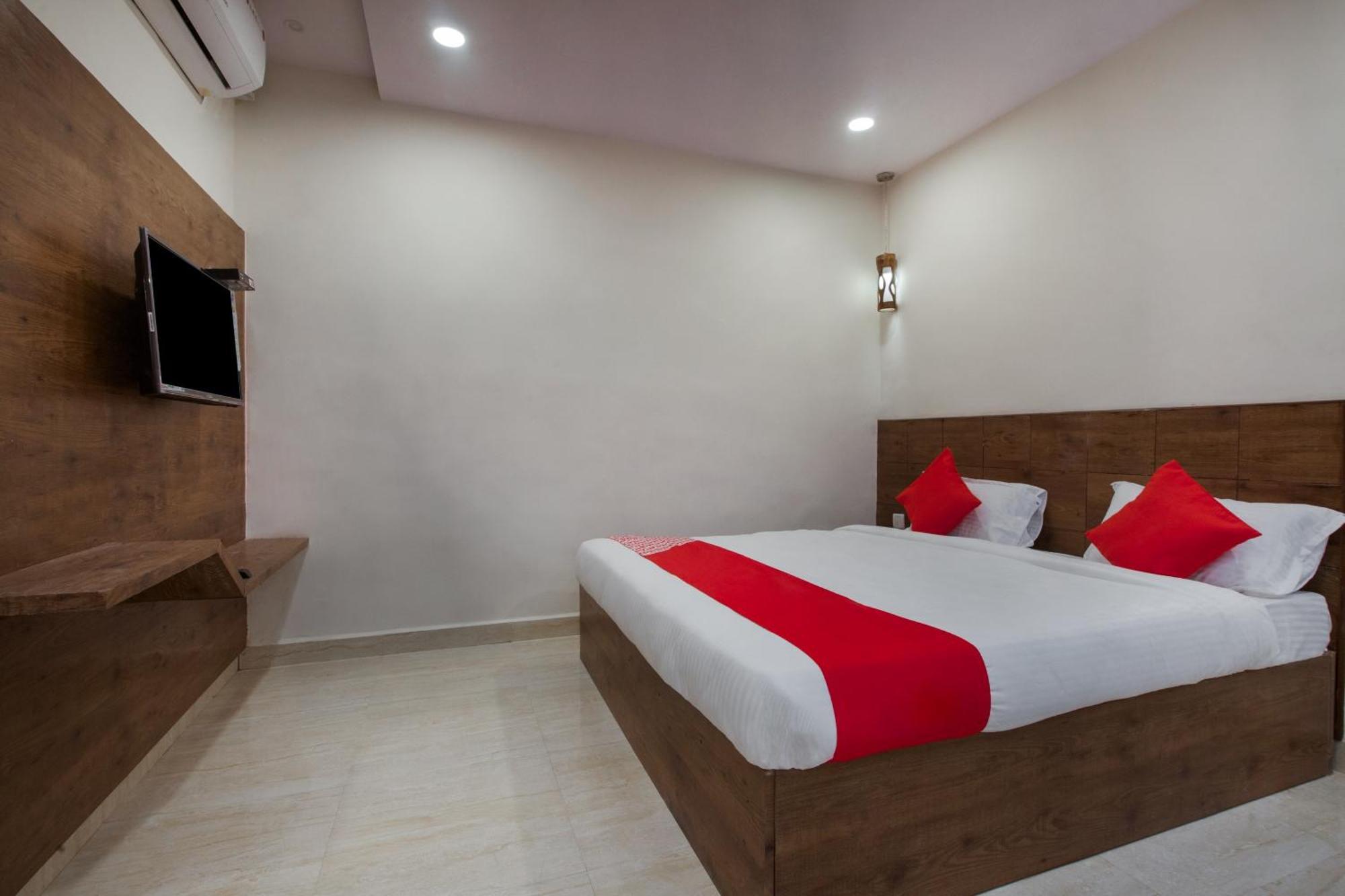 Super Hotel O Holiday Rani Gunj Opp Punjab National Bank Secundurabad Exteriör bild