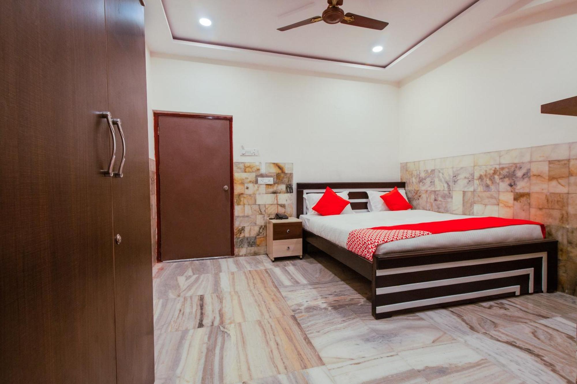 Super Hotel O Holiday Rani Gunj Opp Punjab National Bank Secundurabad Exteriör bild