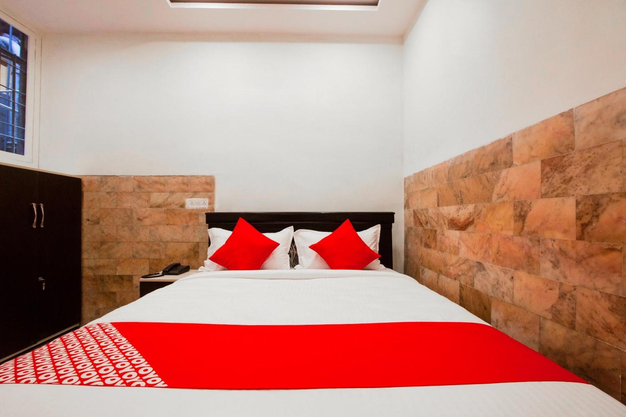 Super Hotel O Holiday Rani Gunj Opp Punjab National Bank Secundurabad Exteriör bild